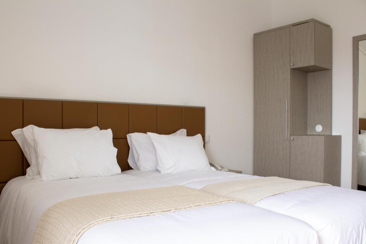 Up Hmb Hotels Fermentelos Ngoại thất bức ảnh