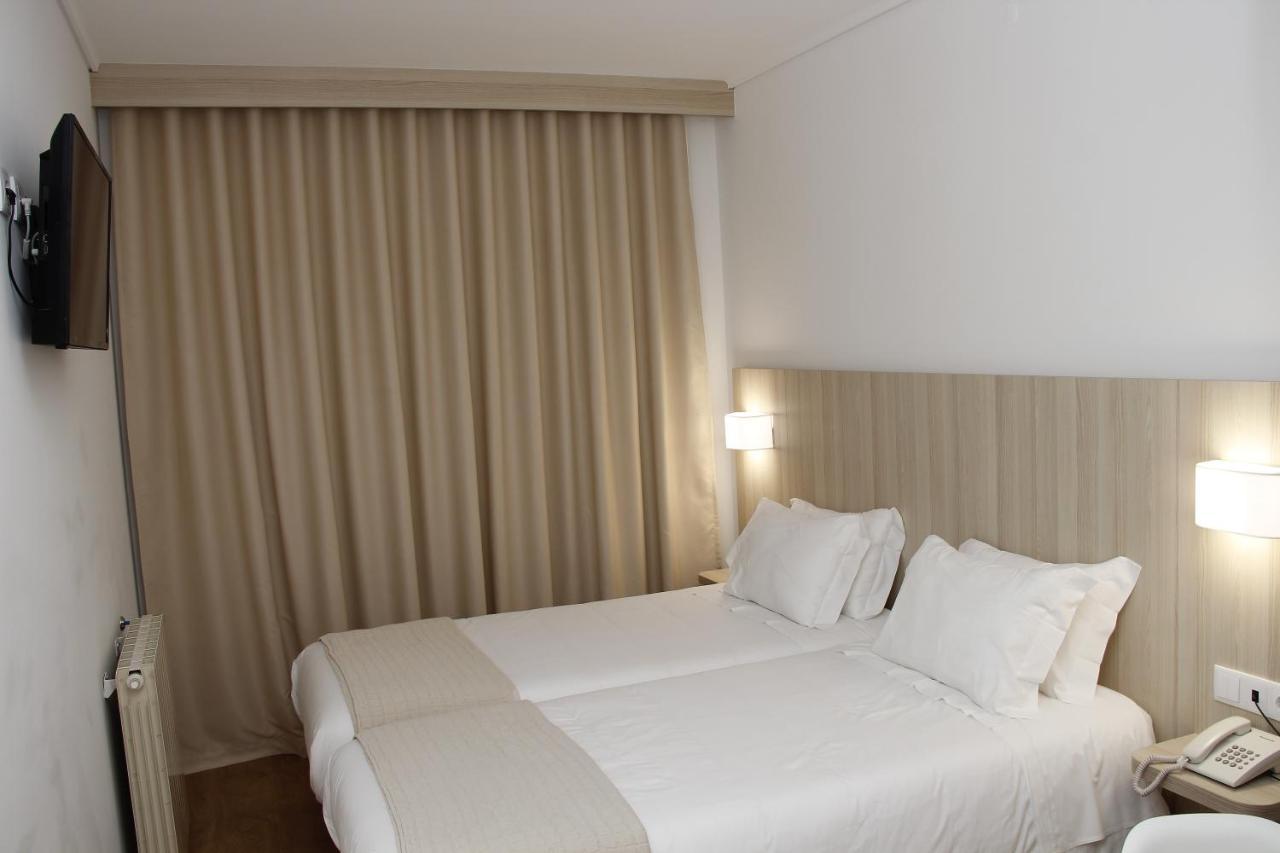 Up Hmb Hotels Fermentelos Ngoại thất bức ảnh